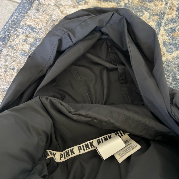 PINK Victoria's Secret Black Puffer Jacket - Picture 5 of 7
